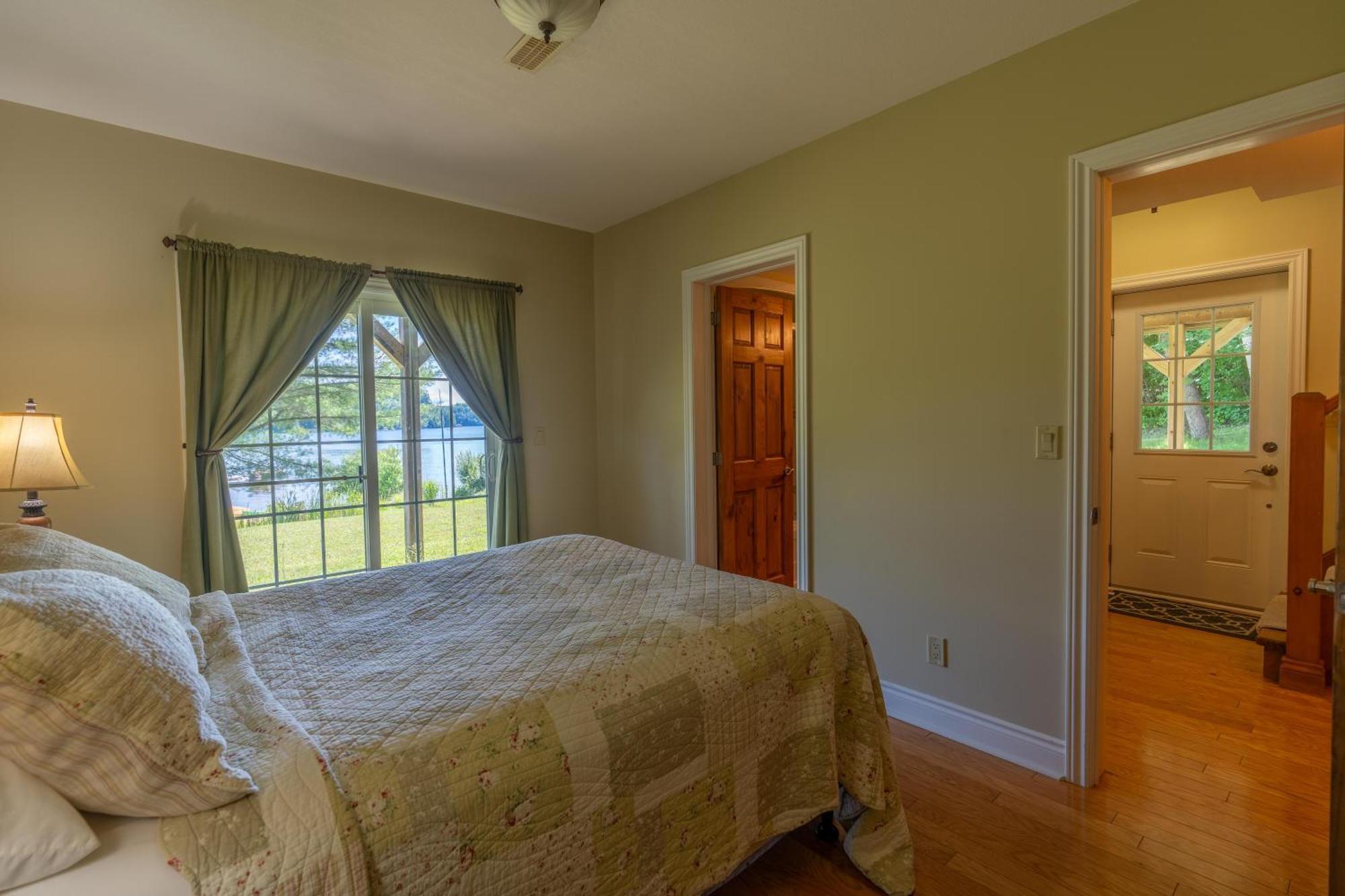Resort Blue Water Acres Huntsville